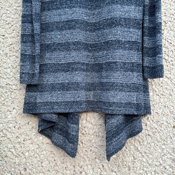 Barefoot Dreams Stripe Calypso Wrap Sweater - Picture 6 of 9